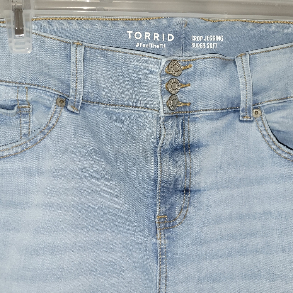 Jeans - Picture 2 of 4